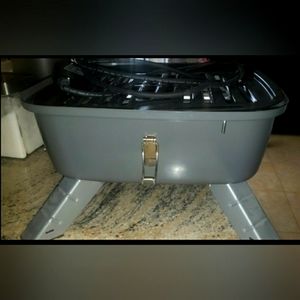 Pampered Chef Electric/Charcoal Grill